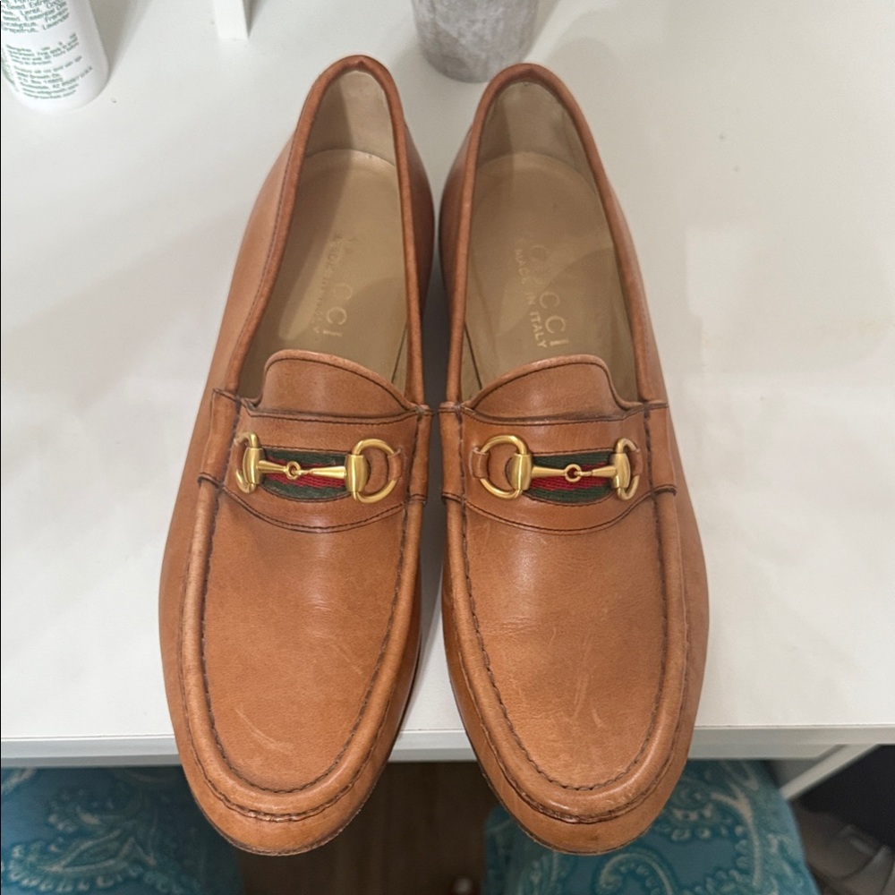 Gucci Men's Brown Leather Loafers with Gold Accents